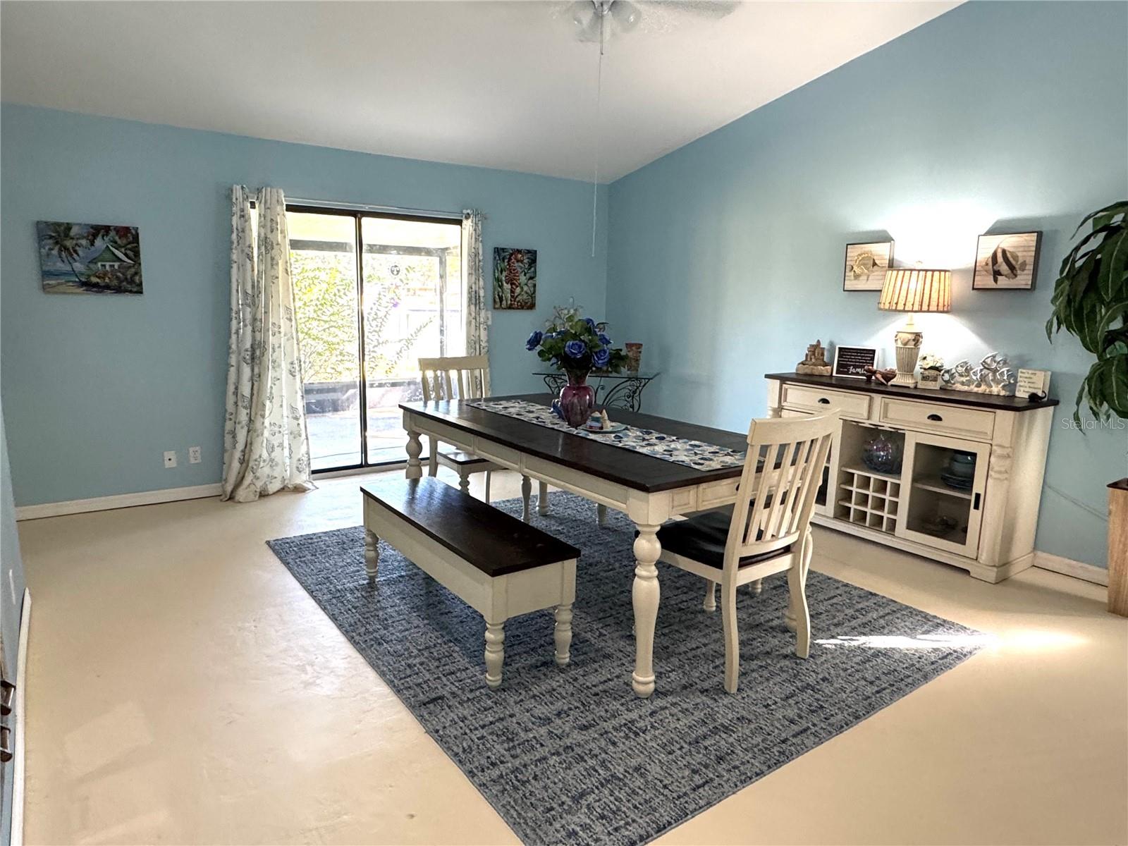 Image 11 of 61 For 7425 Irma Point