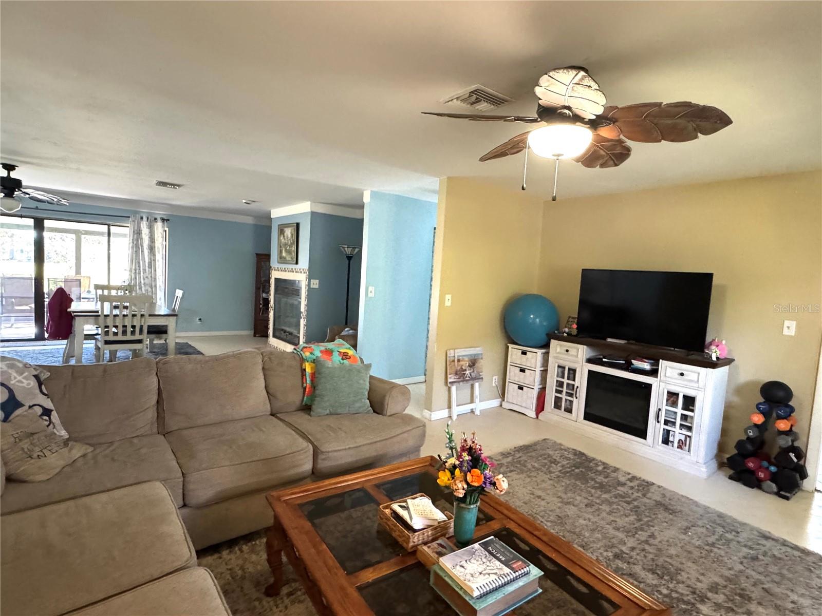 Image 4 of 61 For 7425 Irma Point