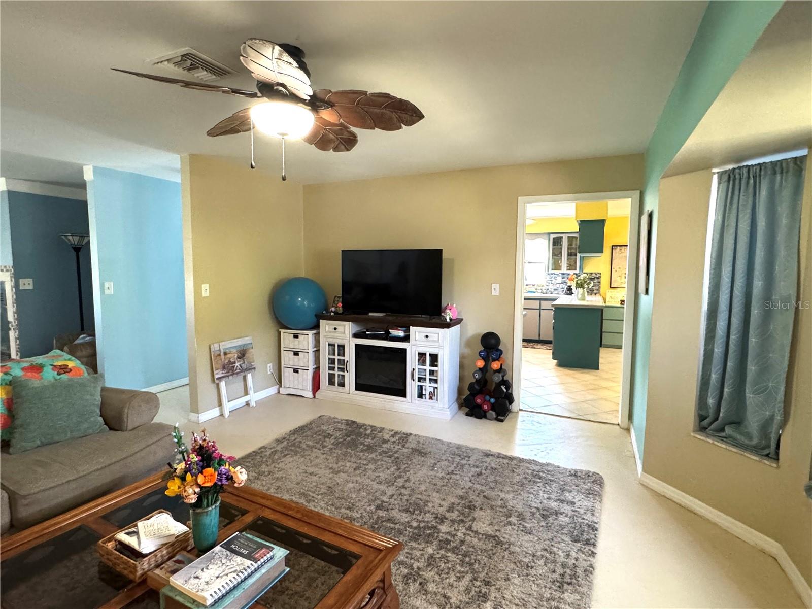 Image 8 of 61 For 7425 Irma Point