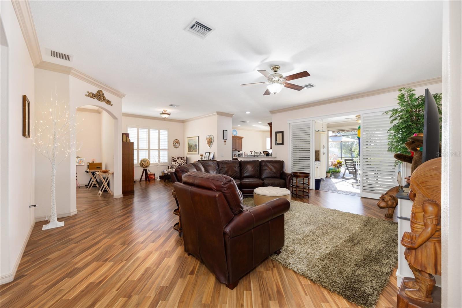 Image 10 of 42 For 15694 16th Avenue Road