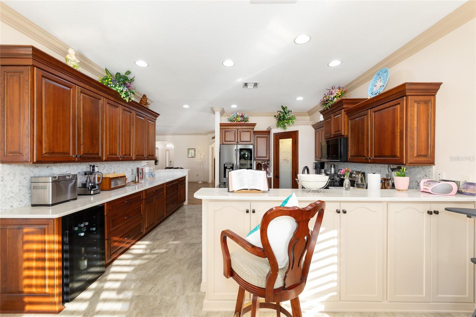 Image 11 of 42 For 15694 16th Avenue Road