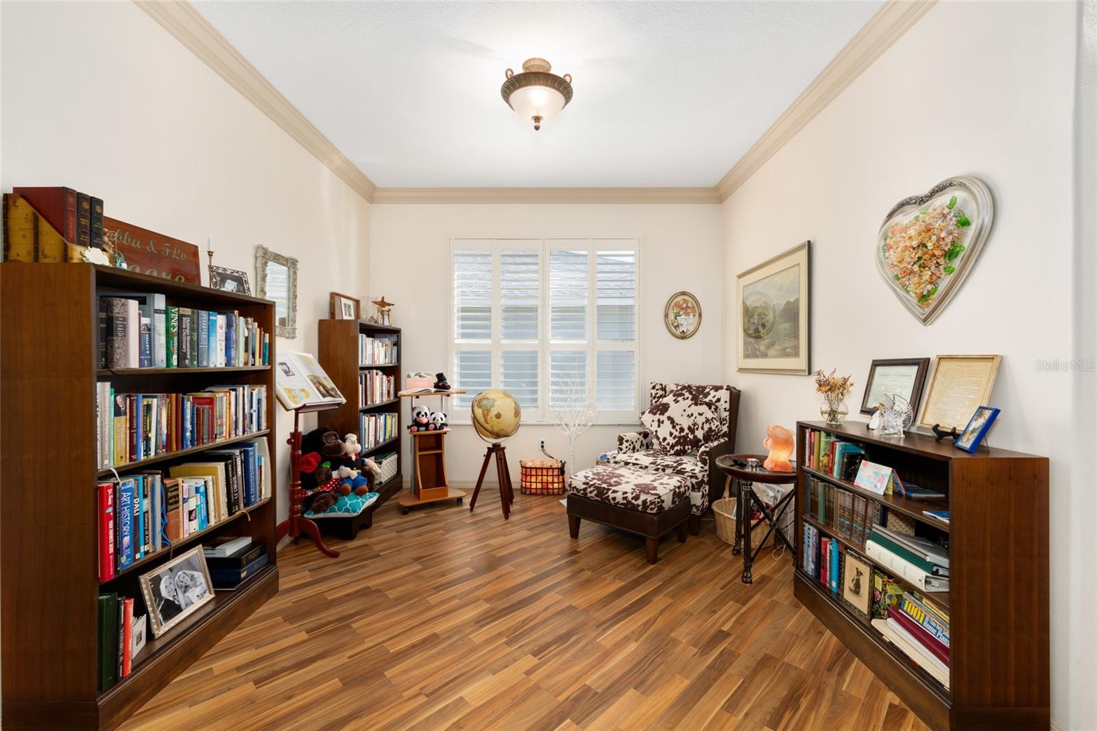 Image 17 of 42 For 15694 16th Avenue Road