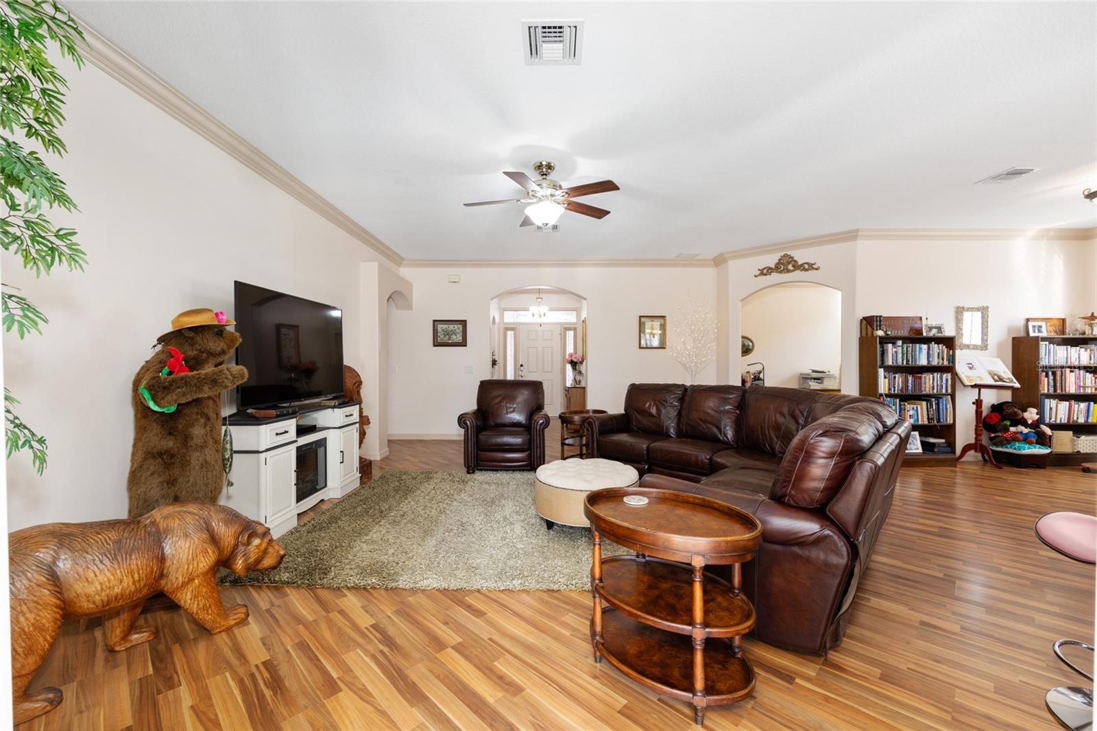 Image 8 of 42 For 15694 16th Avenue Road