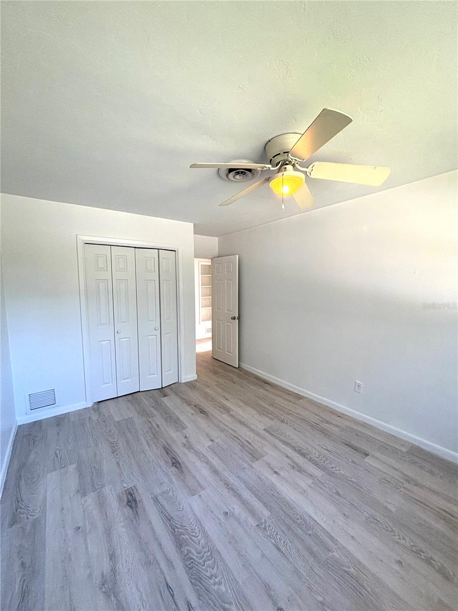 Image 10 of 21 For 729 40th Avenue