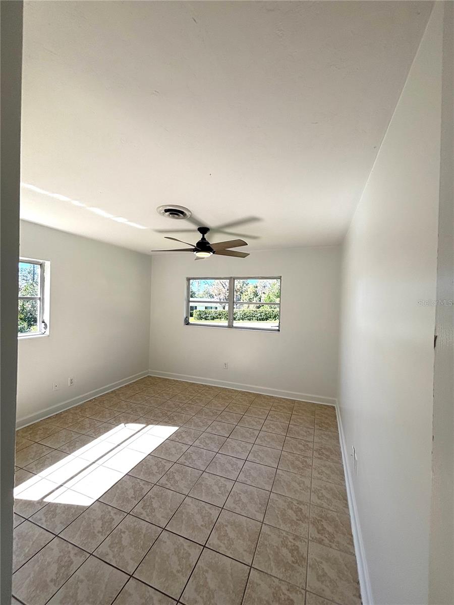 Image 12 of 21 For 729 40th Avenue