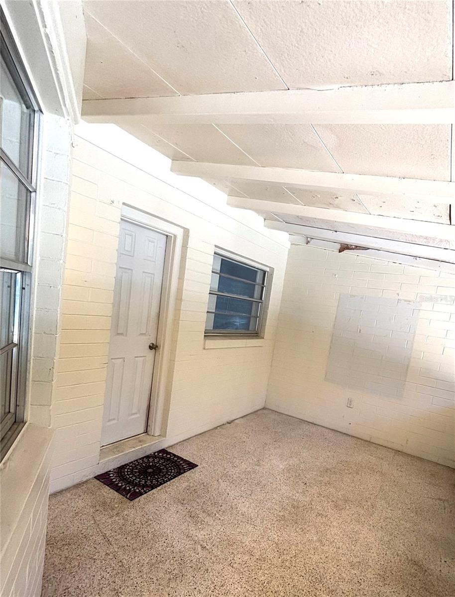 Image 16 of 21 For 729 40th Avenue