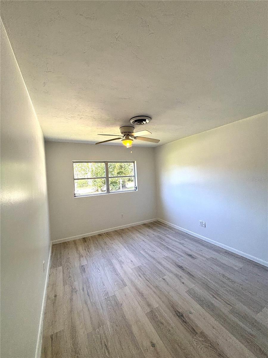 Image 9 of 21 For 729 40th Avenue