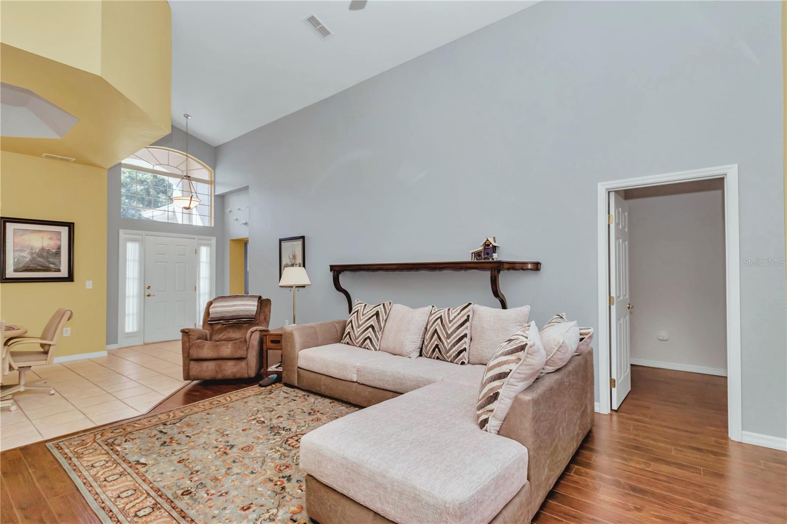 Image 11 of 58 For 10962 69th Circle