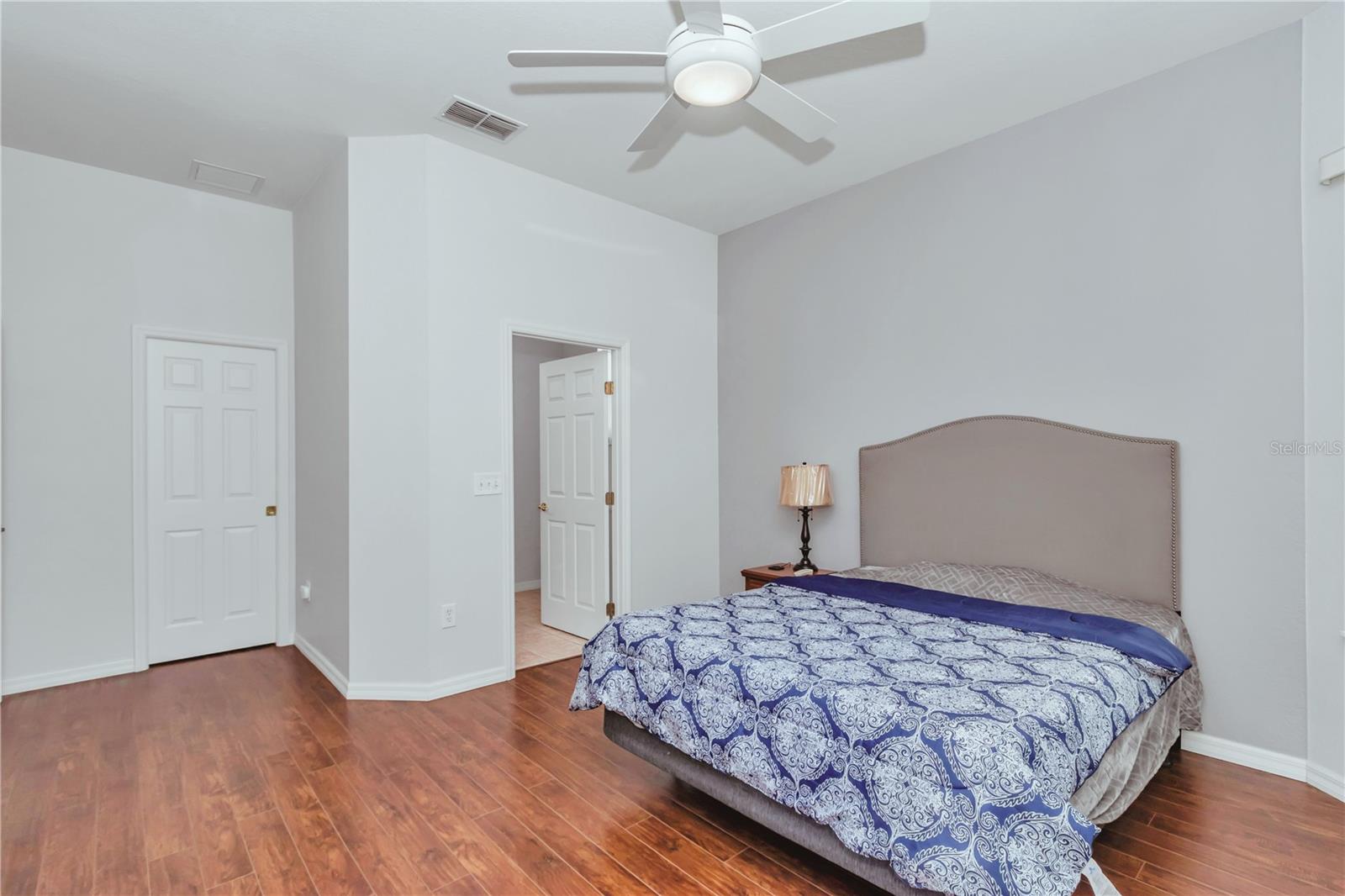 Image 13 of 58 For 10962 69th Circle