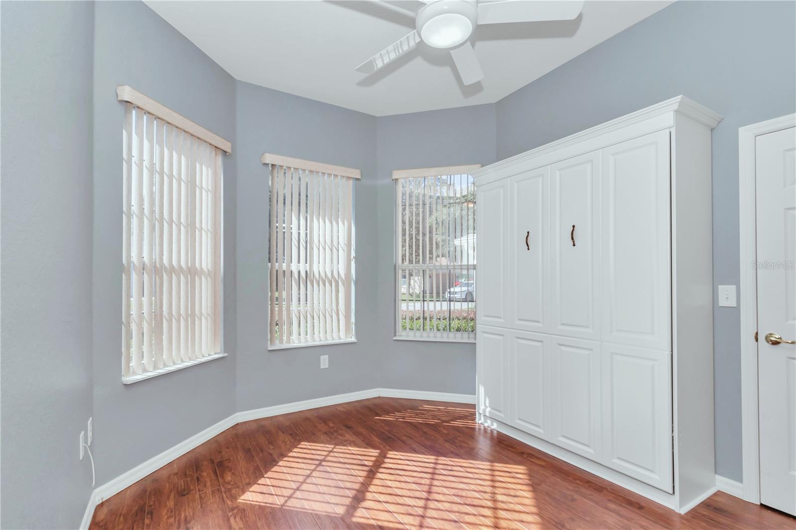 Image 18 of 58 For 10962 69th Circle