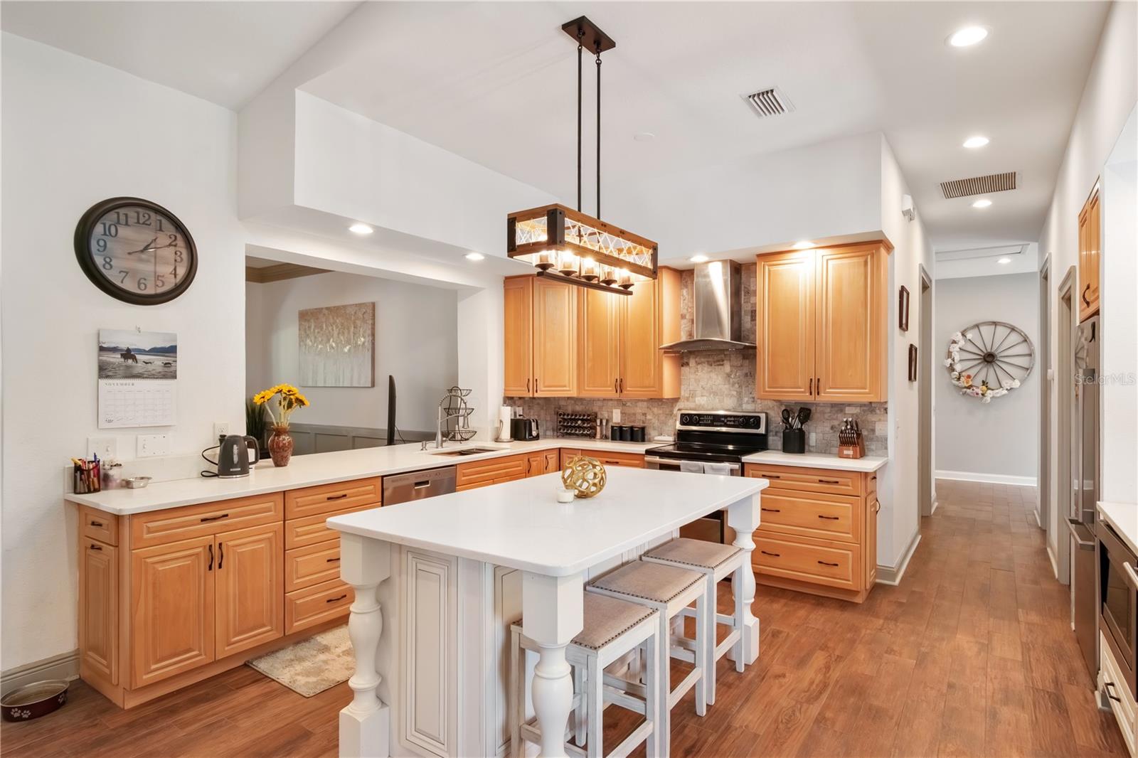 Image 19 of 67 For 8820 130th Street