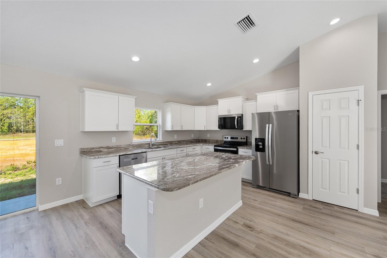 Image 11 of 22 For 6727 Waycross Way