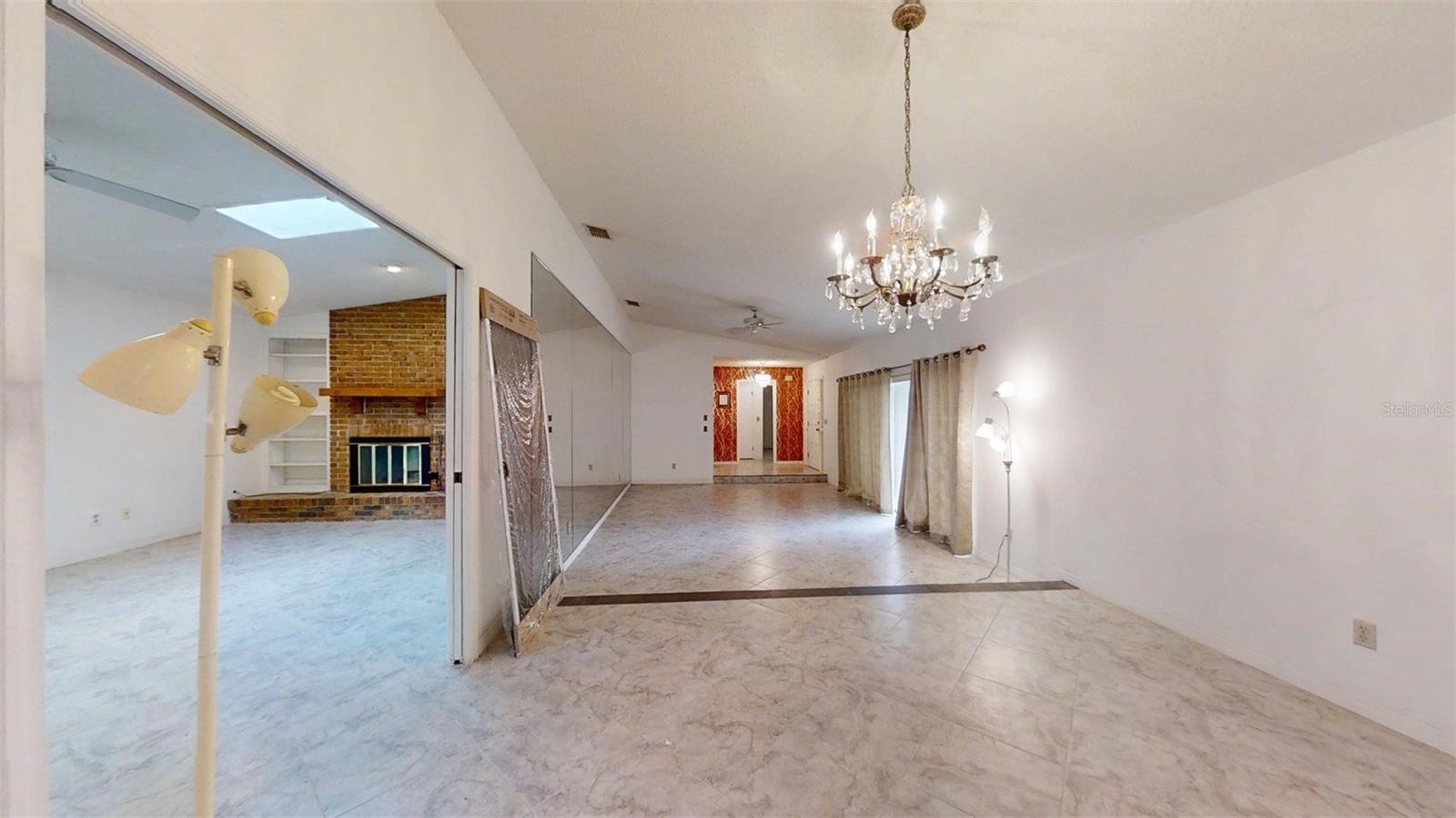 Image 24 of 81 For 53 Archwood Drive