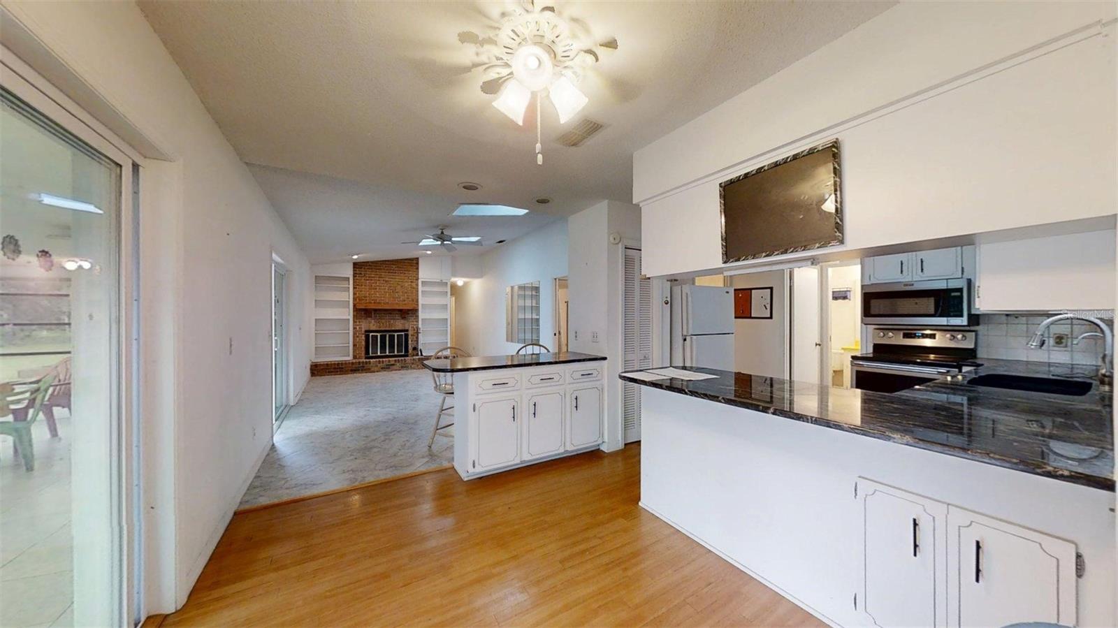 Image 40 of 81 For 53 Archwood Drive