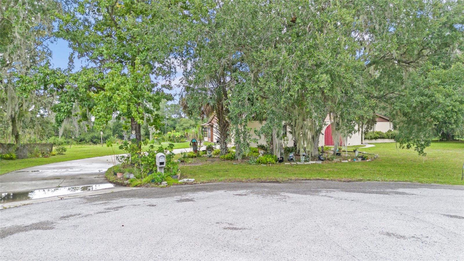 Image 5 of 81 For 53 Archwood Drive