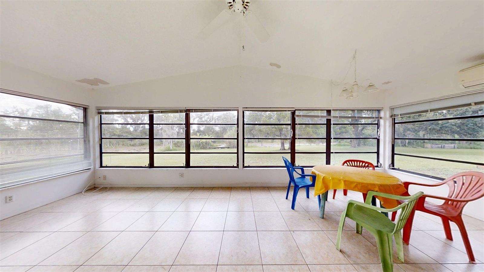 Image 61 of 81 For 53 Archwood Drive