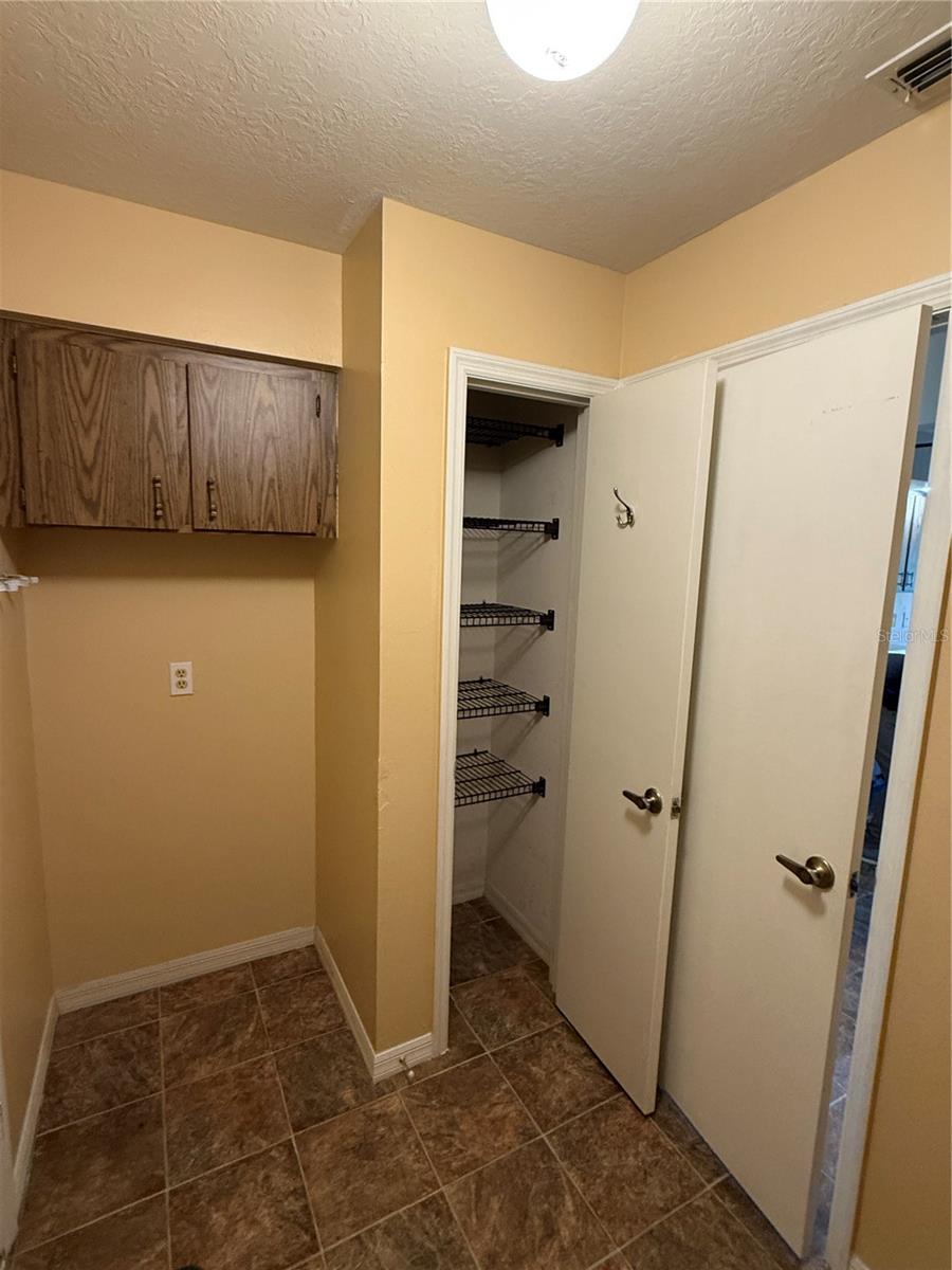 Listing photo id 8 for 9231 197th Circle