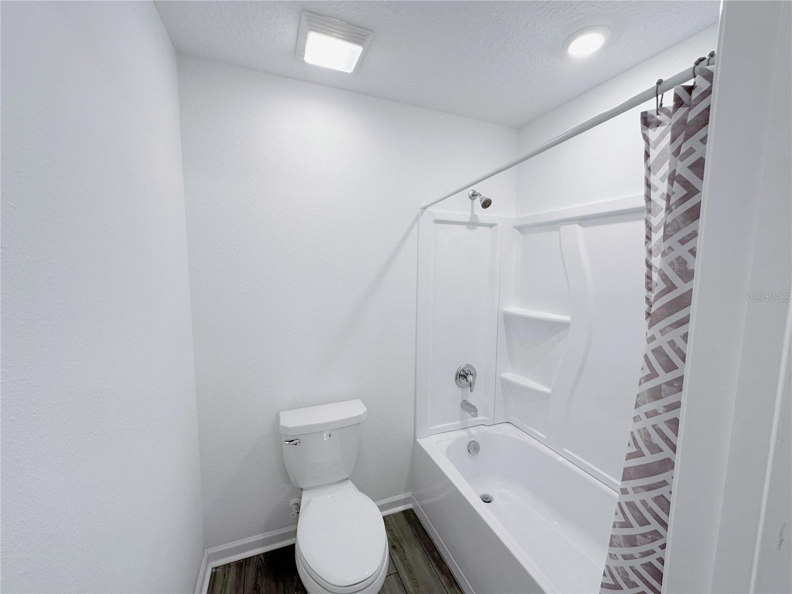 Image 20 of 23 For 4692 11th Street