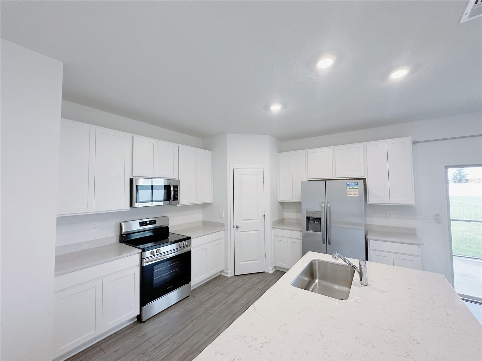 Image 4 of 23 For 4692 11th Street