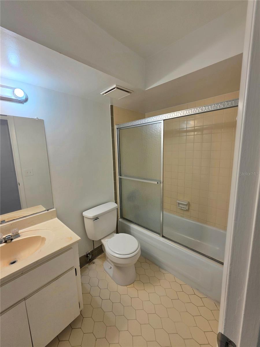 Image 9 of 14 For 5701 4th Street