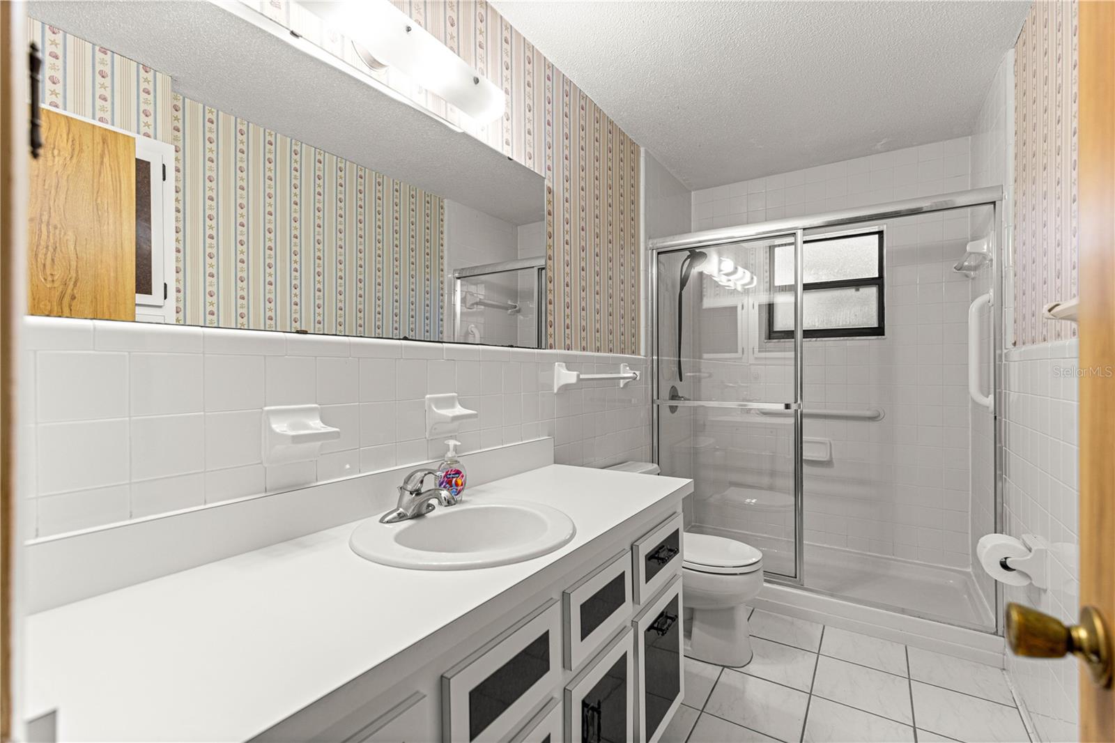 Image 18 of 51 For 2909 24th Avenue