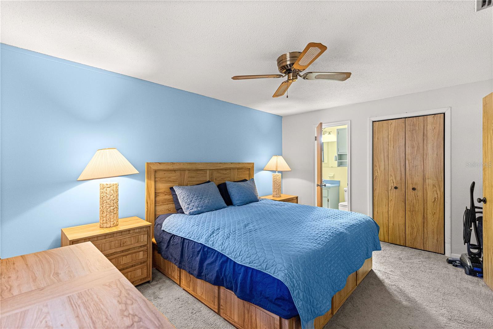 Image 27 of 51 For 2909 24th Avenue