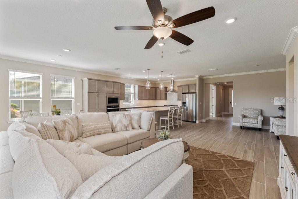 Image 10 of 17 For 4529 53rd Avenue Road