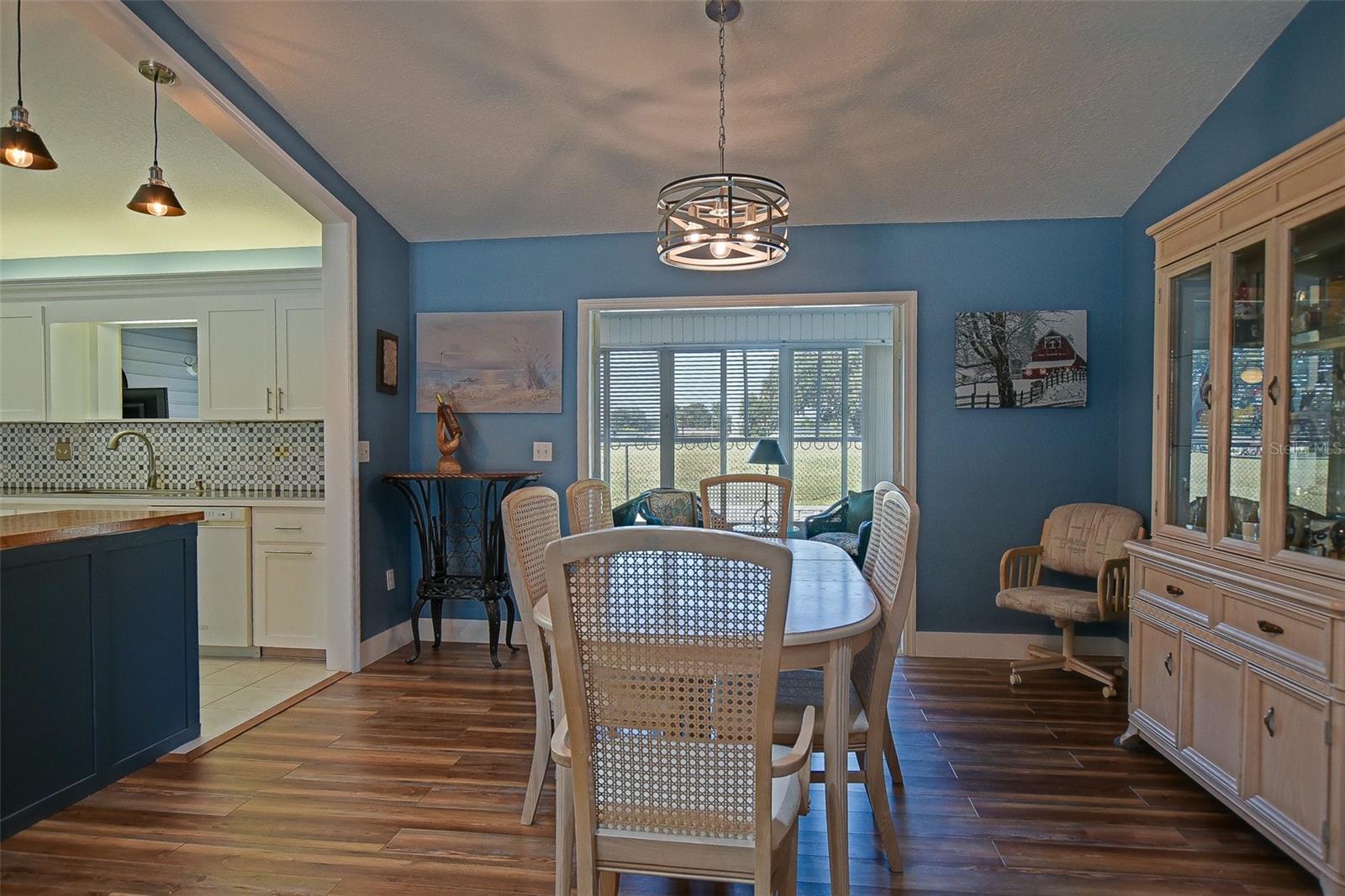 Image 16 of 45 For 17920 100th Terrace