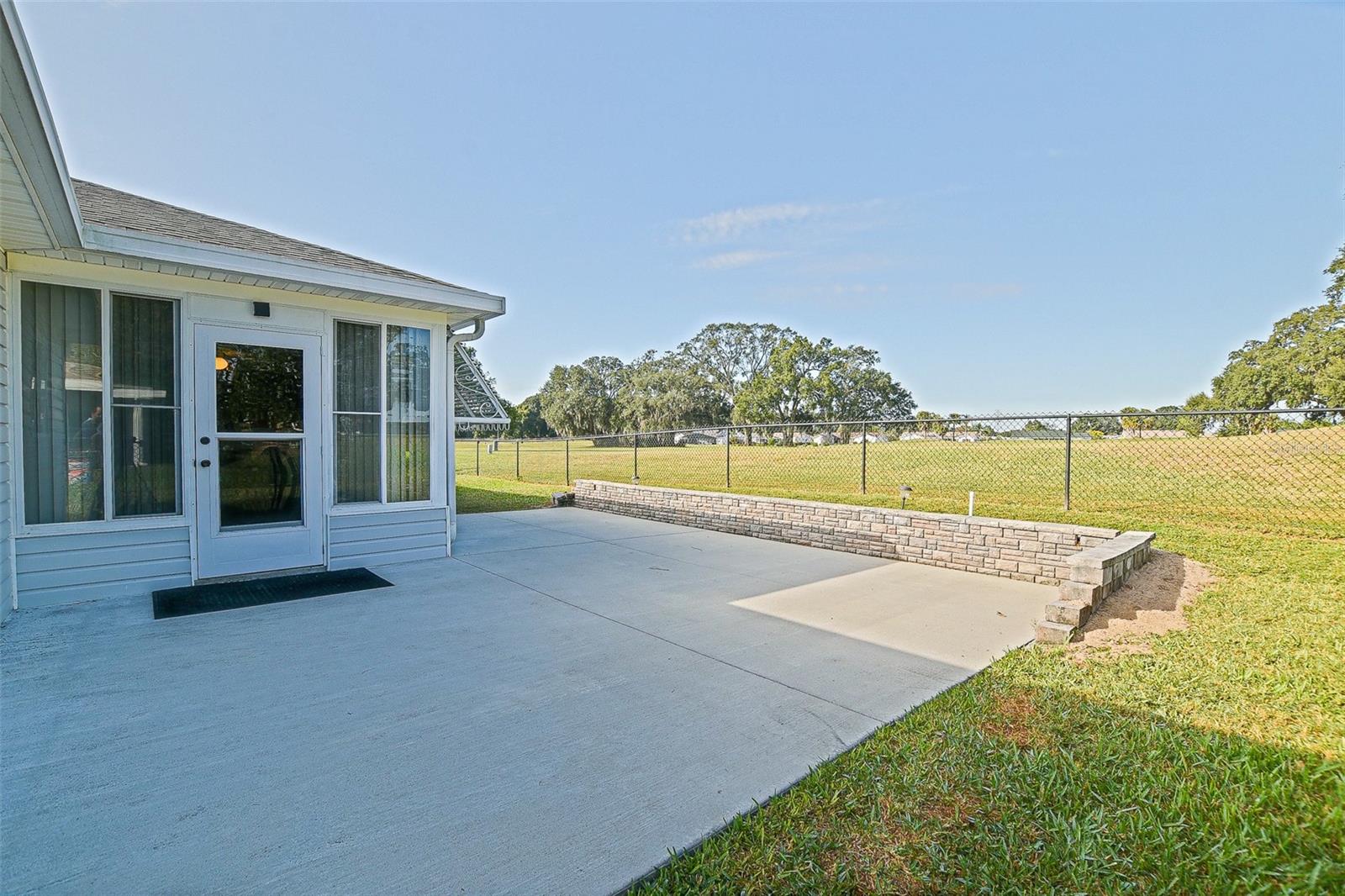 Image 5 of 45 For 17920 100th Terrace