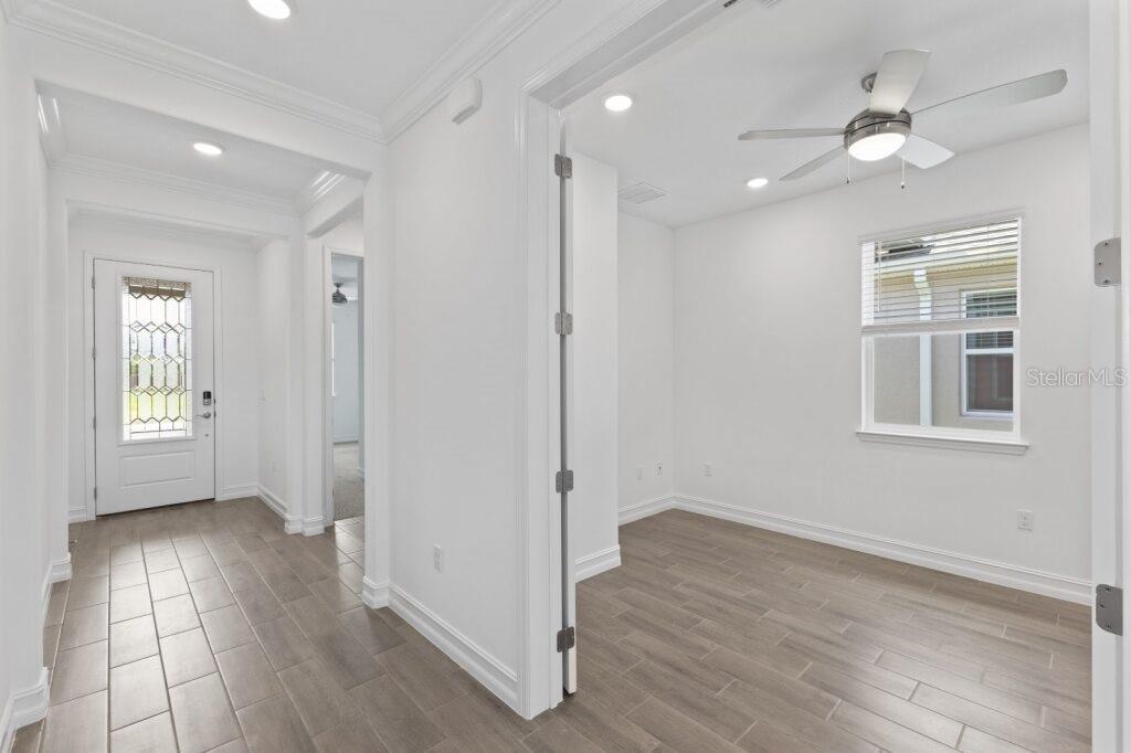 Image 2 of 25 For 3223 52nd Avenue Road