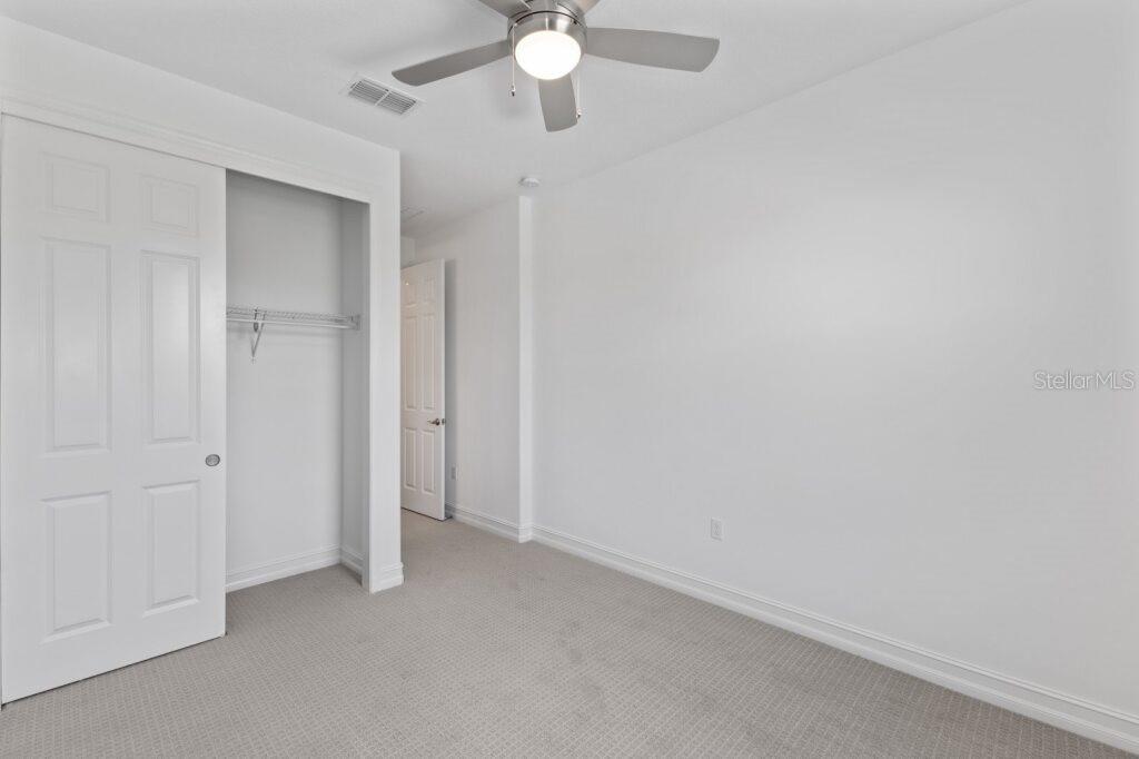 Image 22 of 25 For 3223 52nd Avenue Road