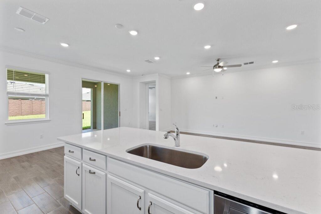 Image 6 of 25 For 3223 52nd Avenue Road