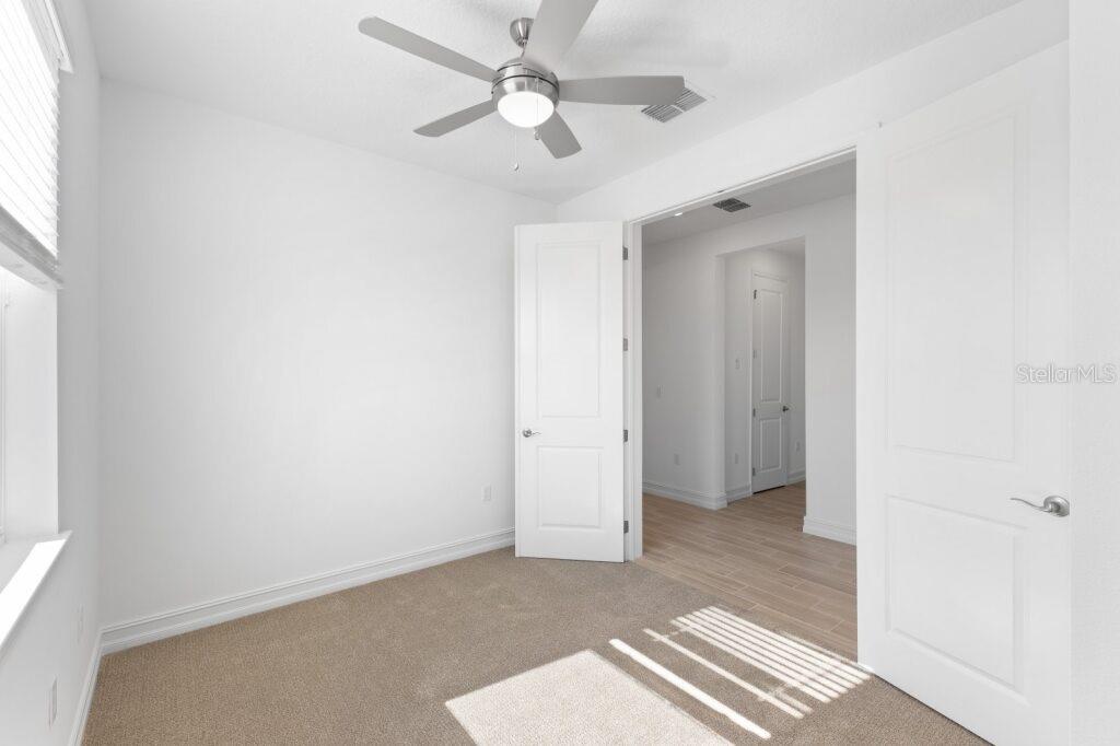 Image 14 of 25 For 3320 52nd Avenue Road