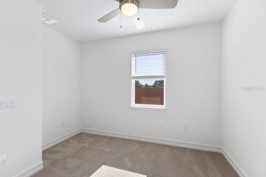 Image 15 of 25 For 3320 52nd Avenue Road