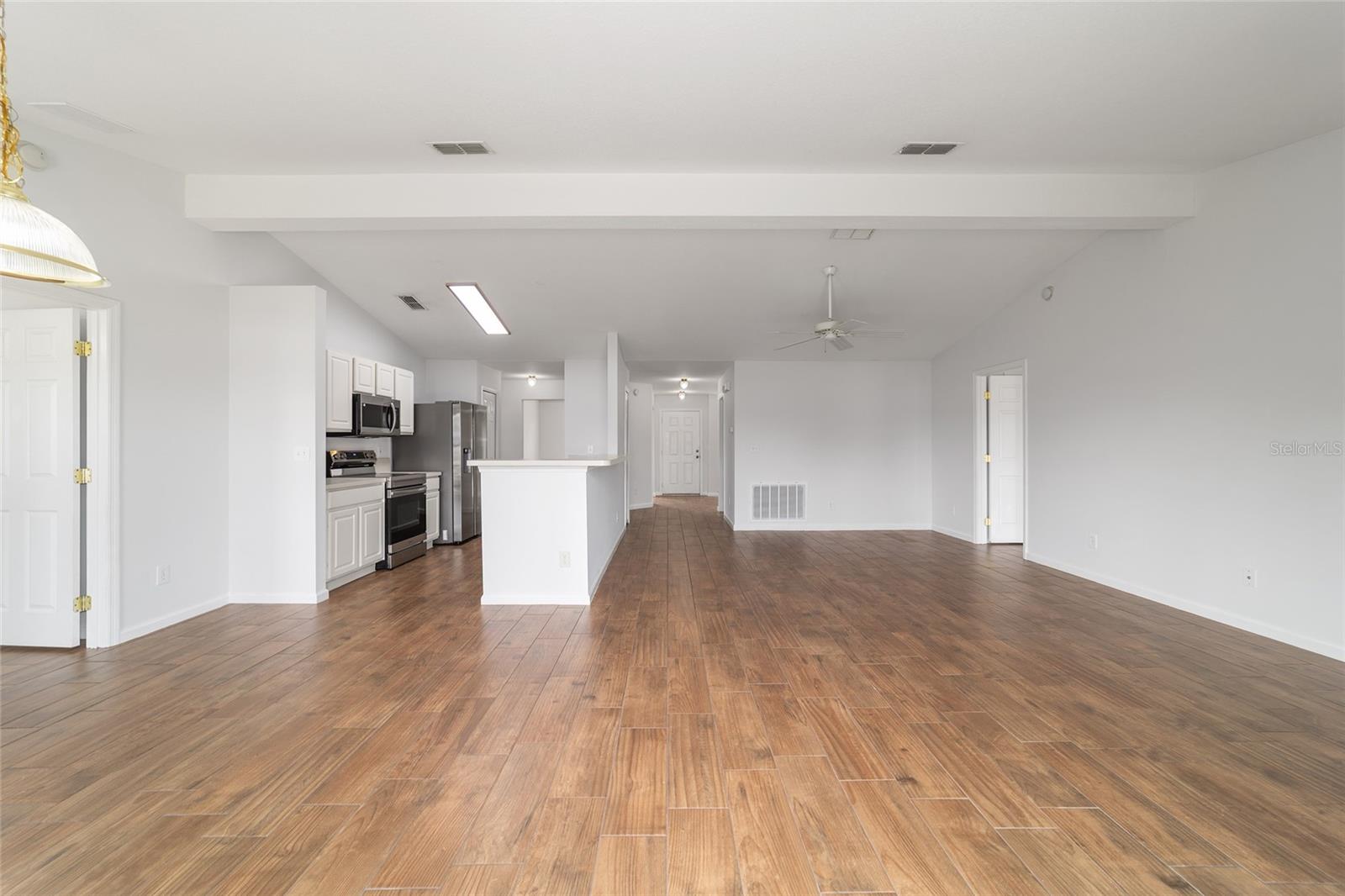 Image 13 of 61 For 13029 35th Avenue Road