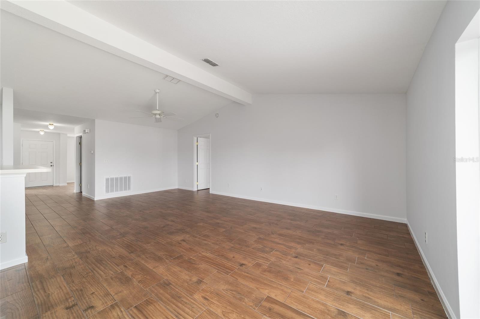 Image 14 of 61 For 13029 35th Avenue Road