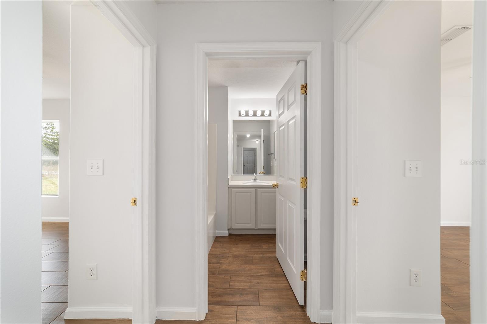 Image 36 of 61 For 13029 35th Avenue Road