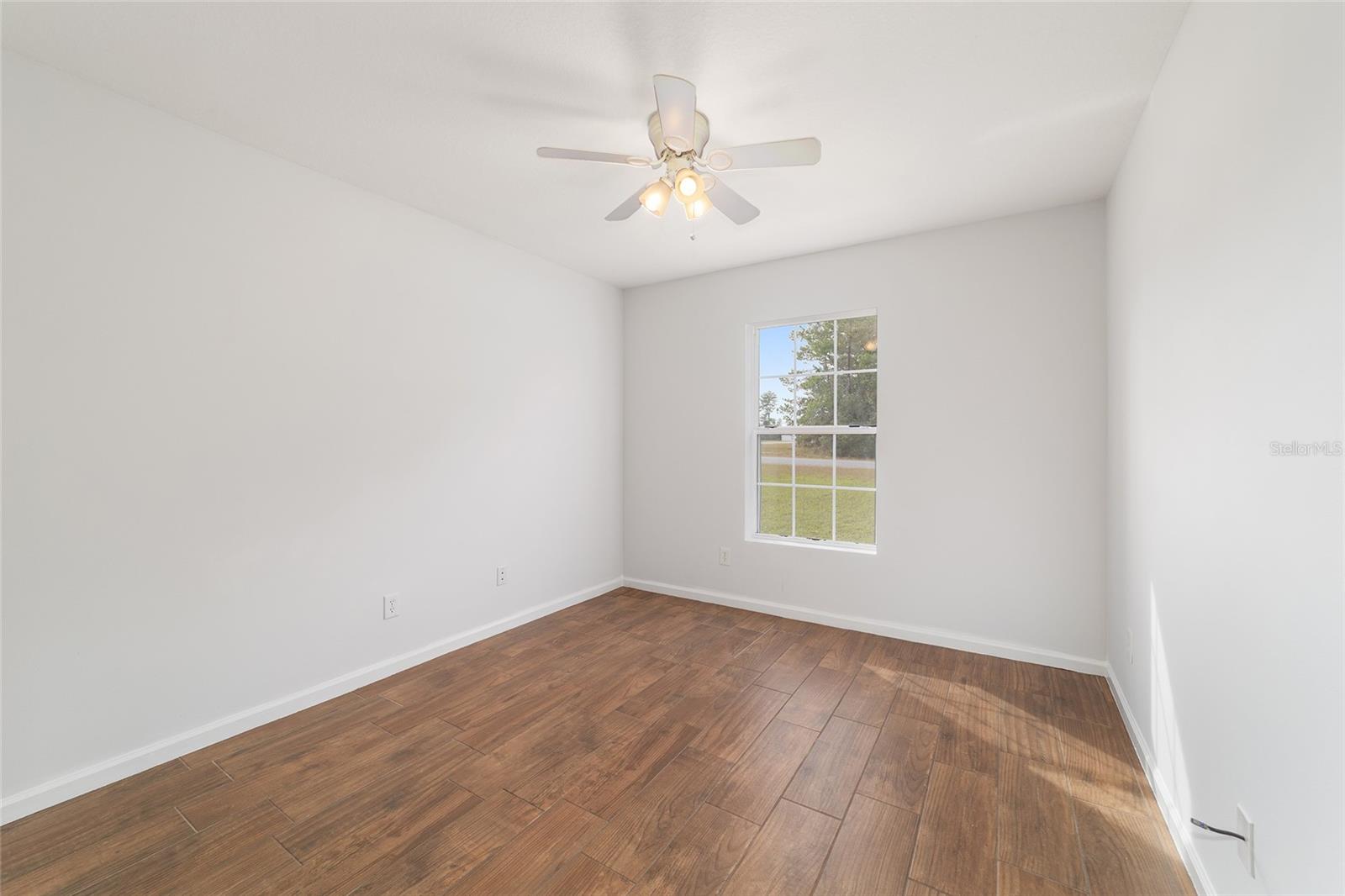 Image 37 of 61 For 13029 35th Avenue Road