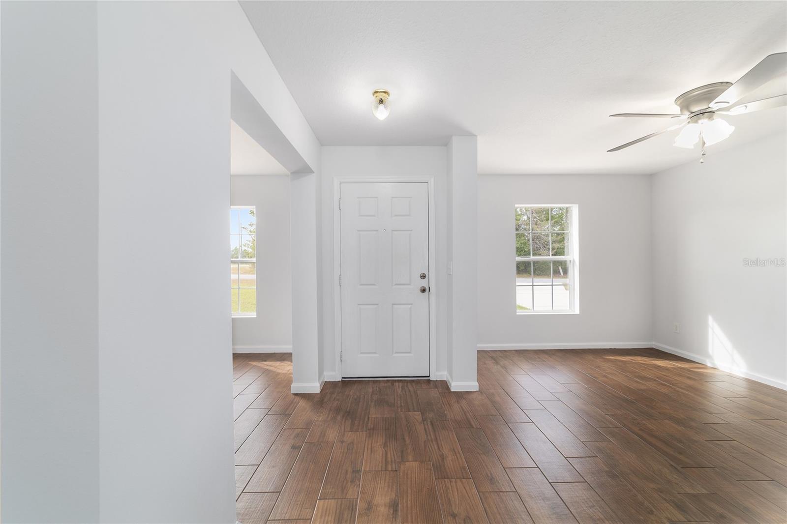 Image 7 of 61 For 13029 35th Avenue Road