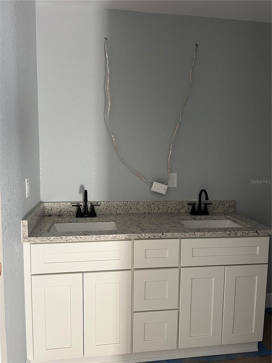 Image 7 of 14 For 20050 80th Place Road