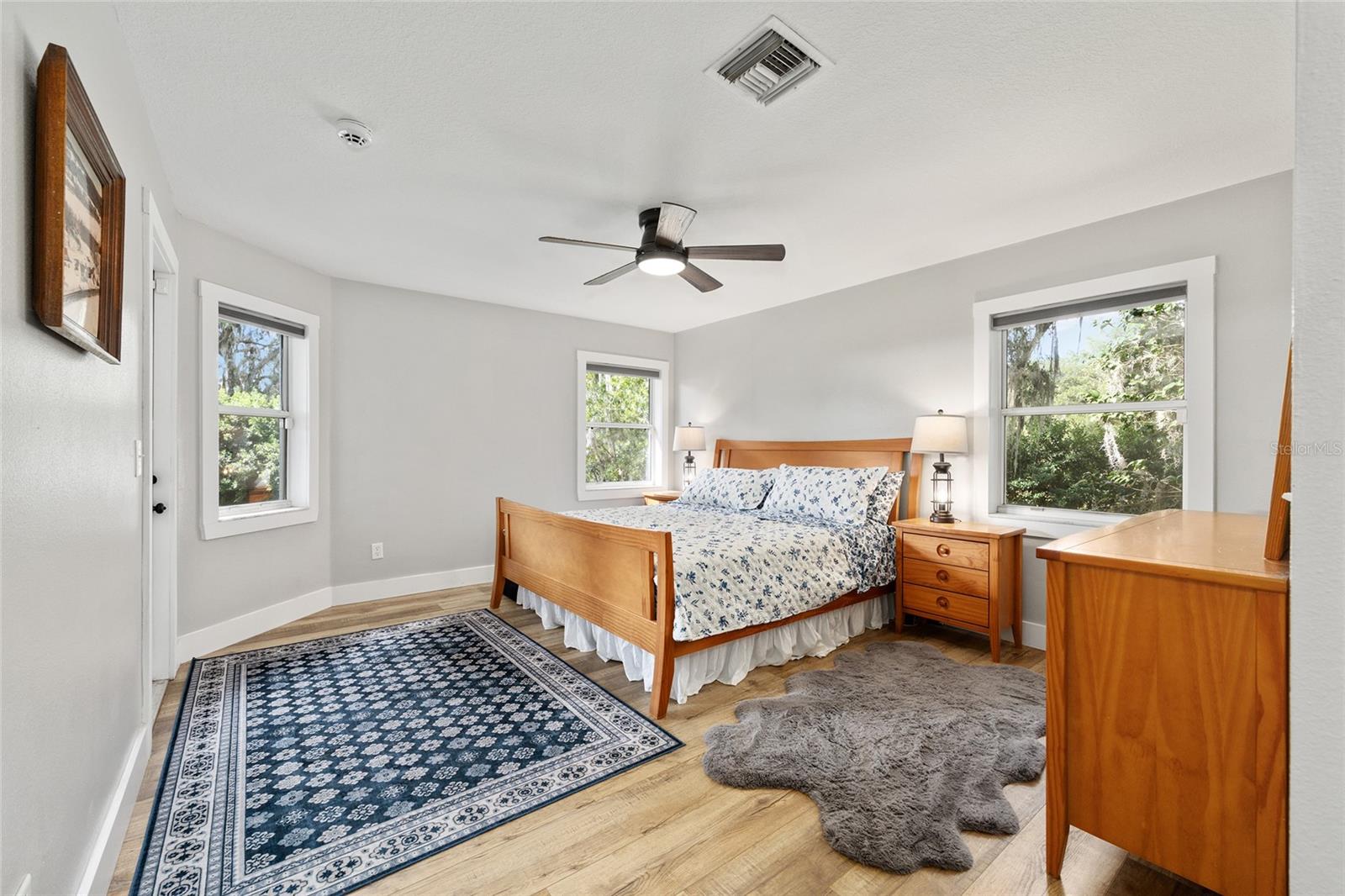 Image 11 of 59 For 13370 Highway 318