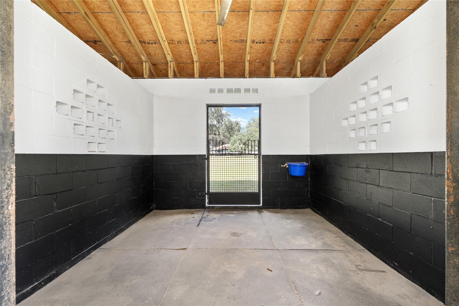 Image 32 of 59 For 13370 Highway 318