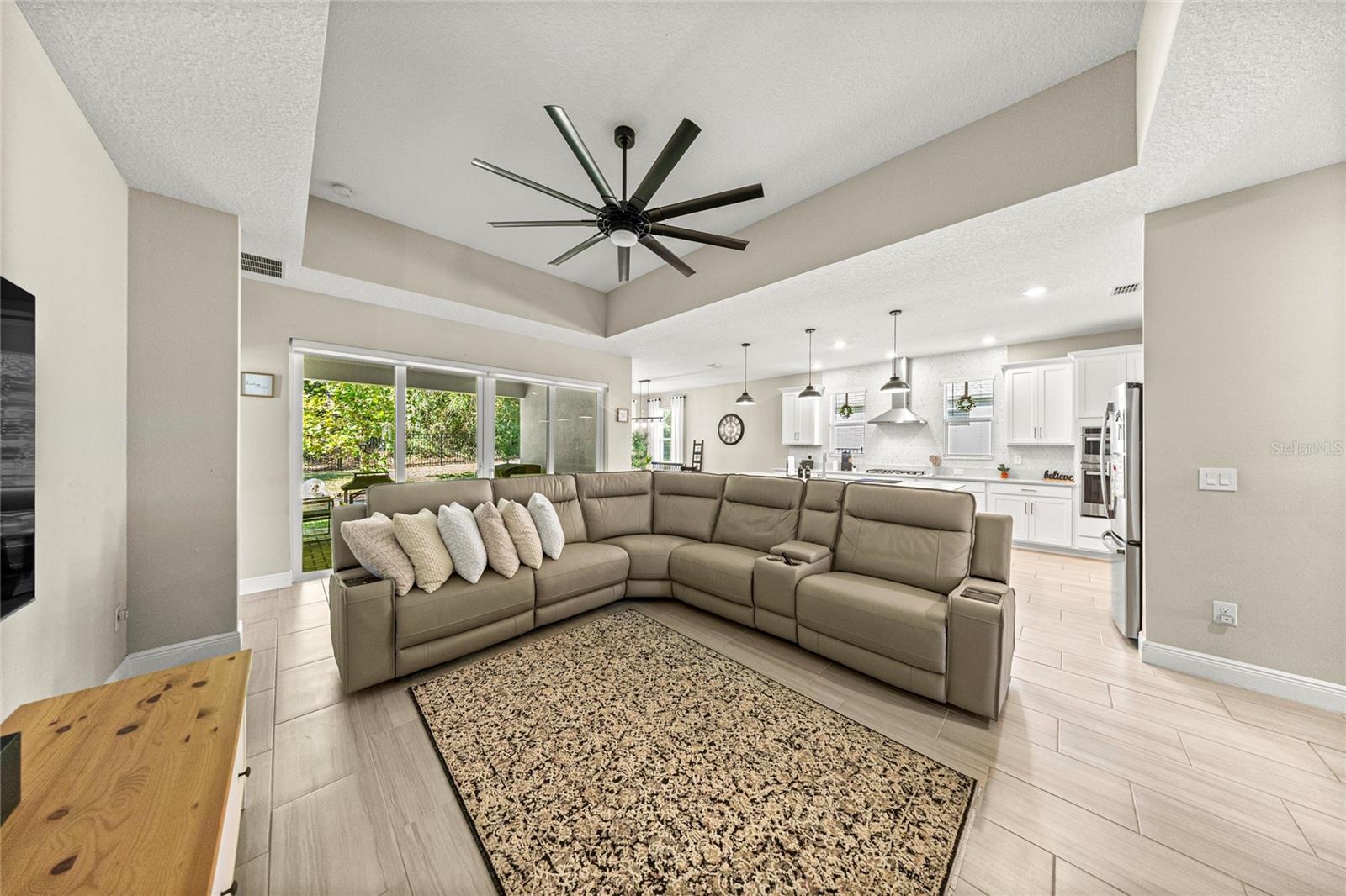 Image 15 of 43 For 3928 4th Avenue