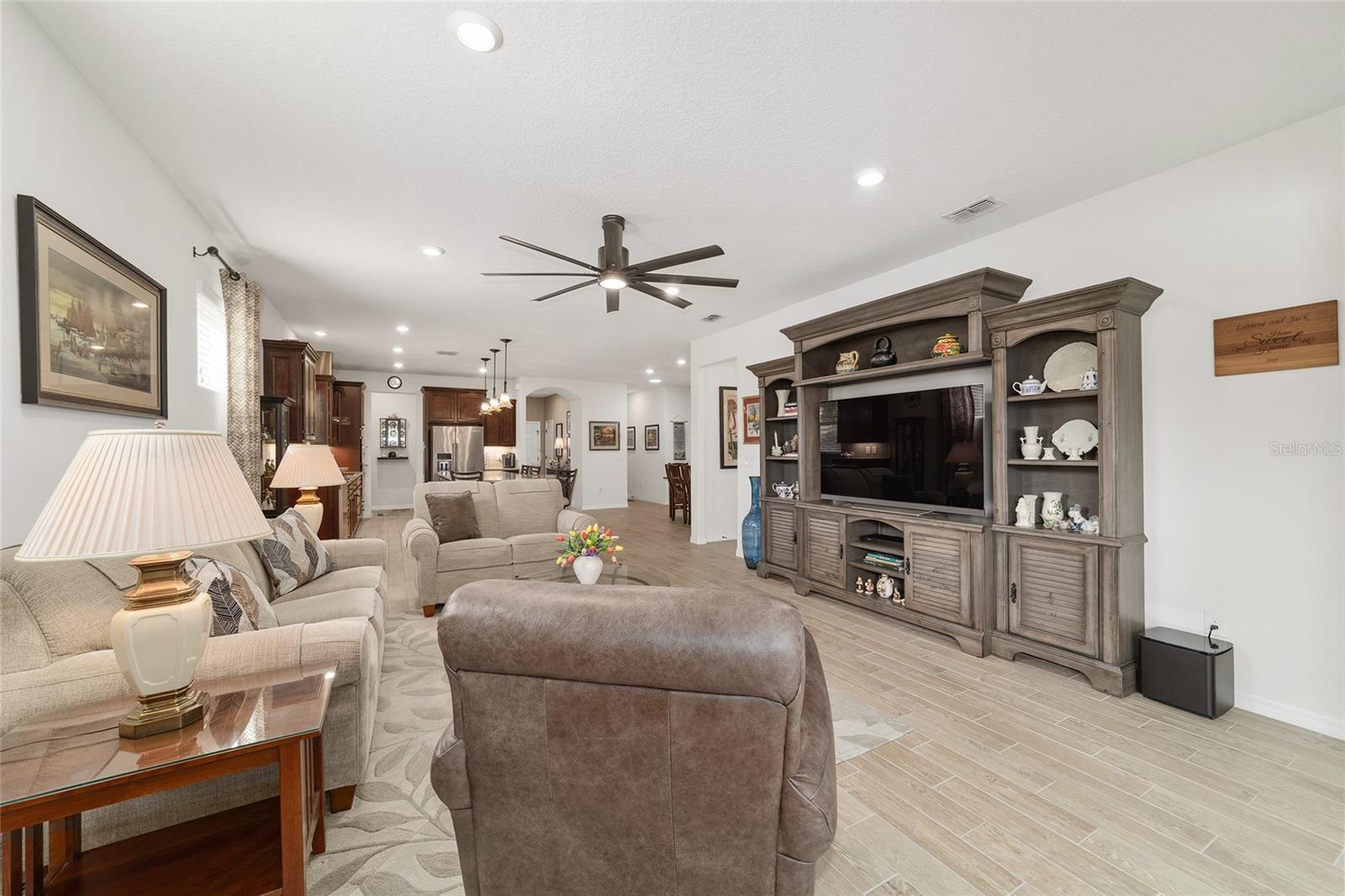 Image 13 of 82 For 6479 94th Circle