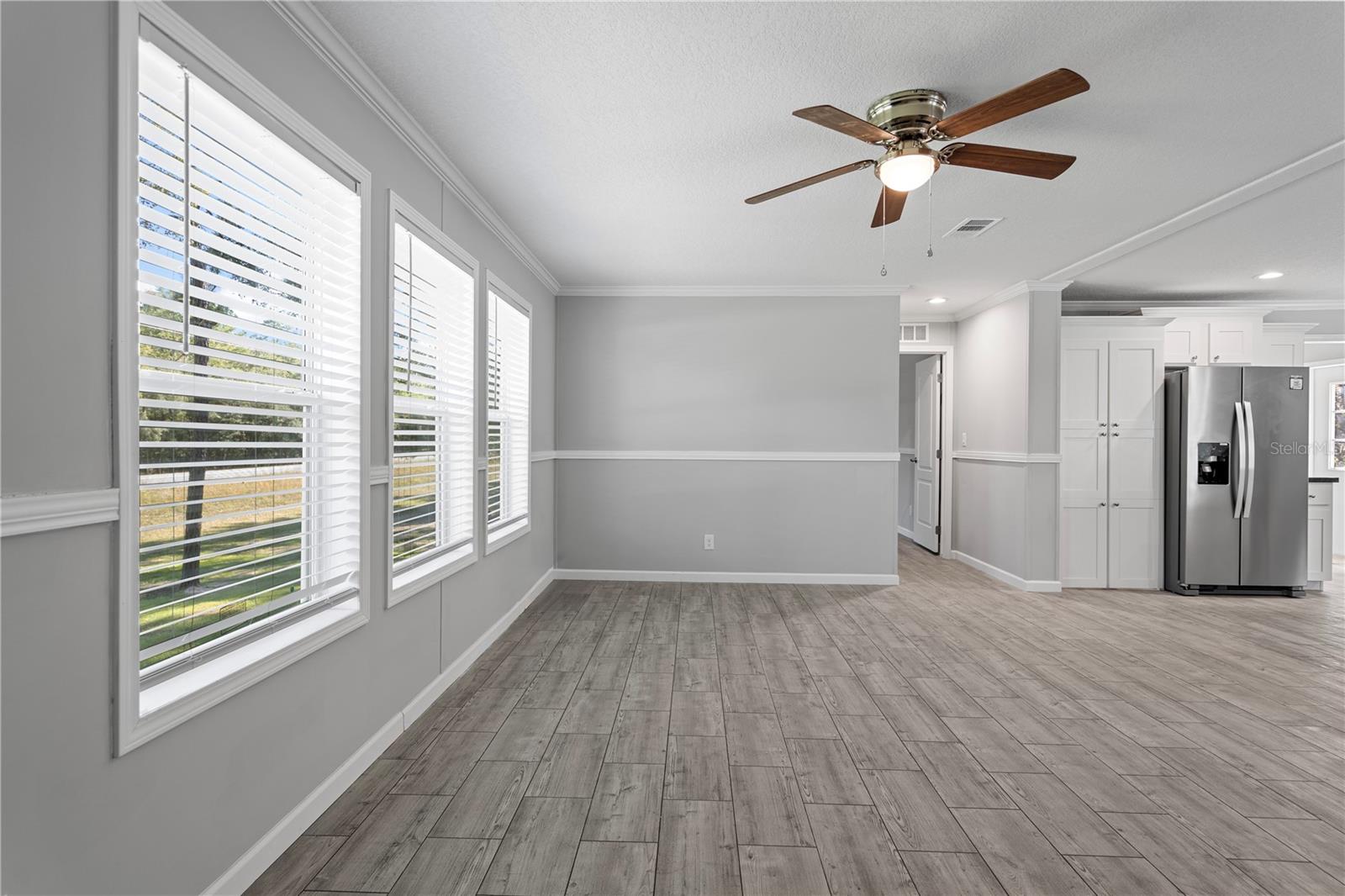 Image 12 of 34 For 7990 121 Street