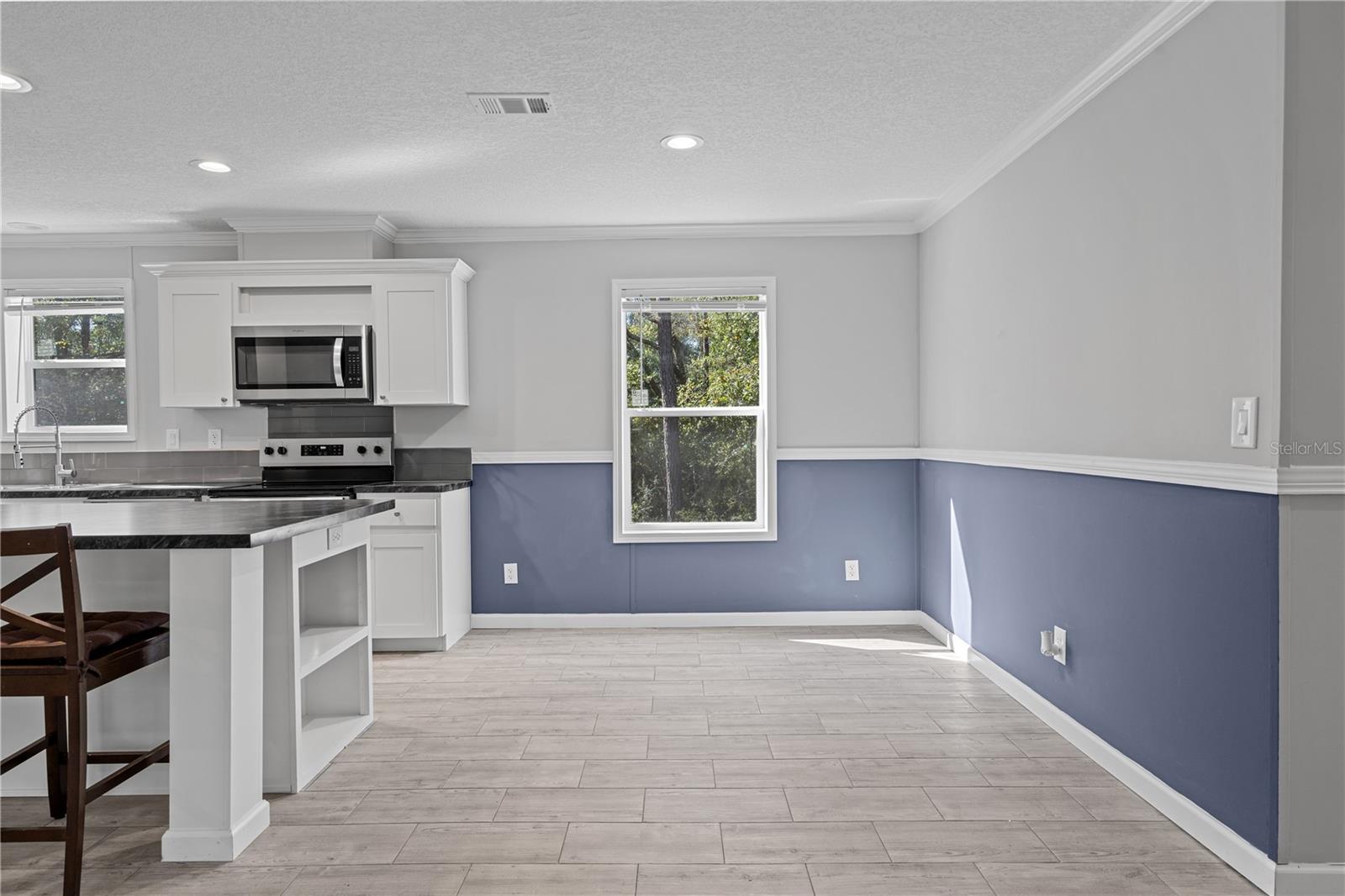 Image 15 of 34 For 7990 121 Street