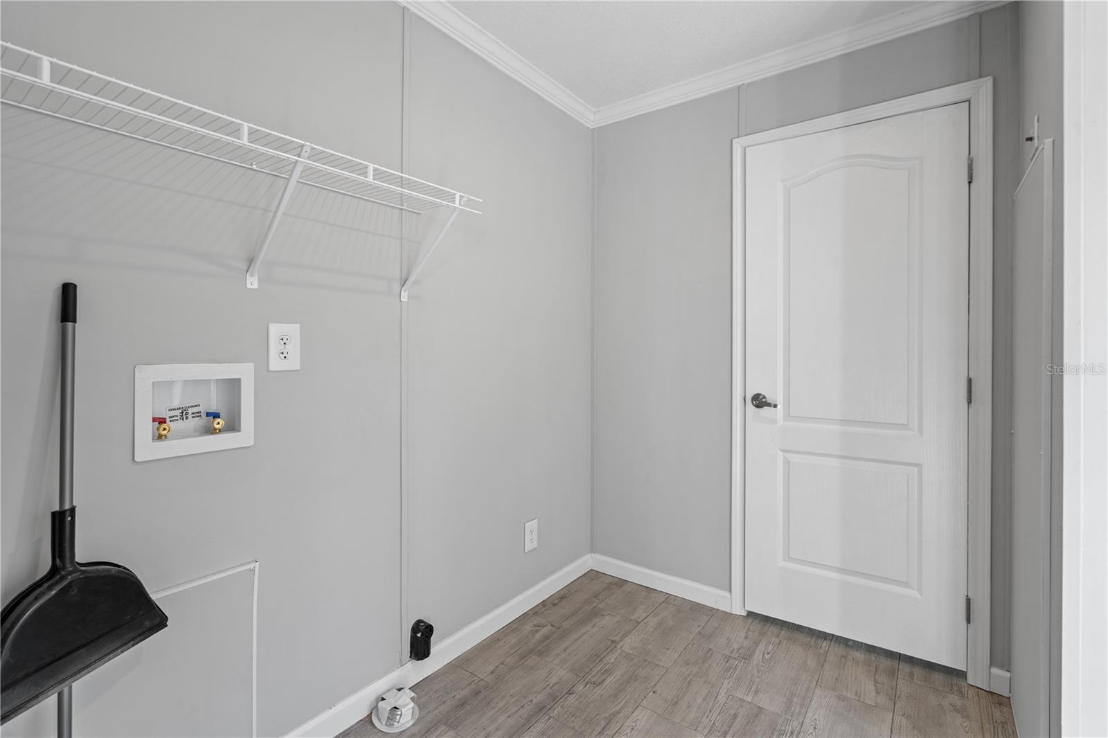 Image 29 of 34 For 7990 121 Street