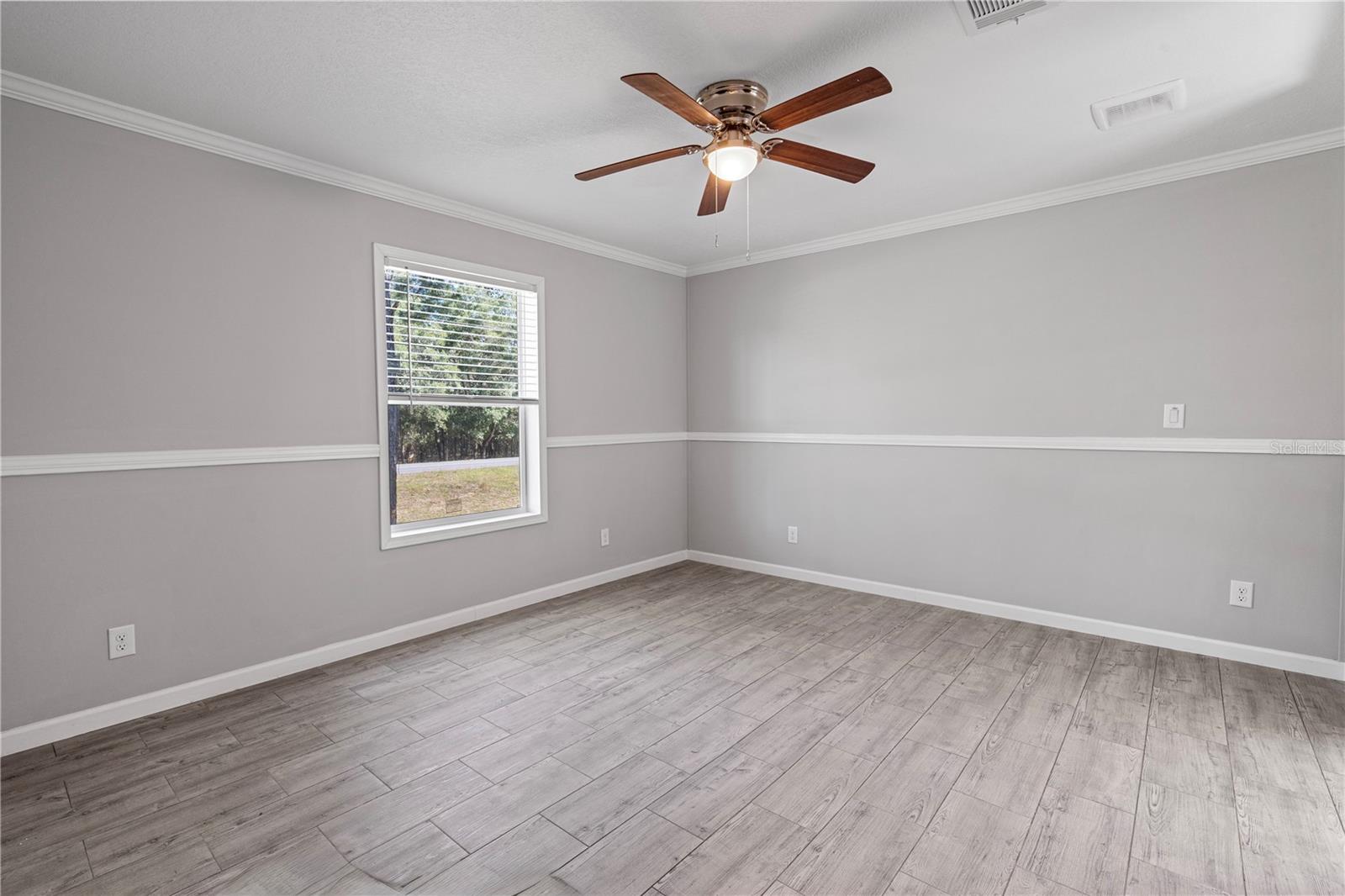 Image 30 of 34 For 7990 121 Street