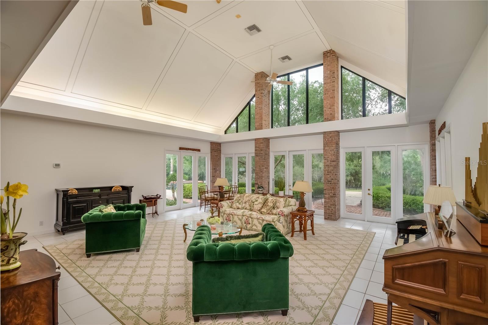 Image 10 of 47 For 5951 21st Avenue Road