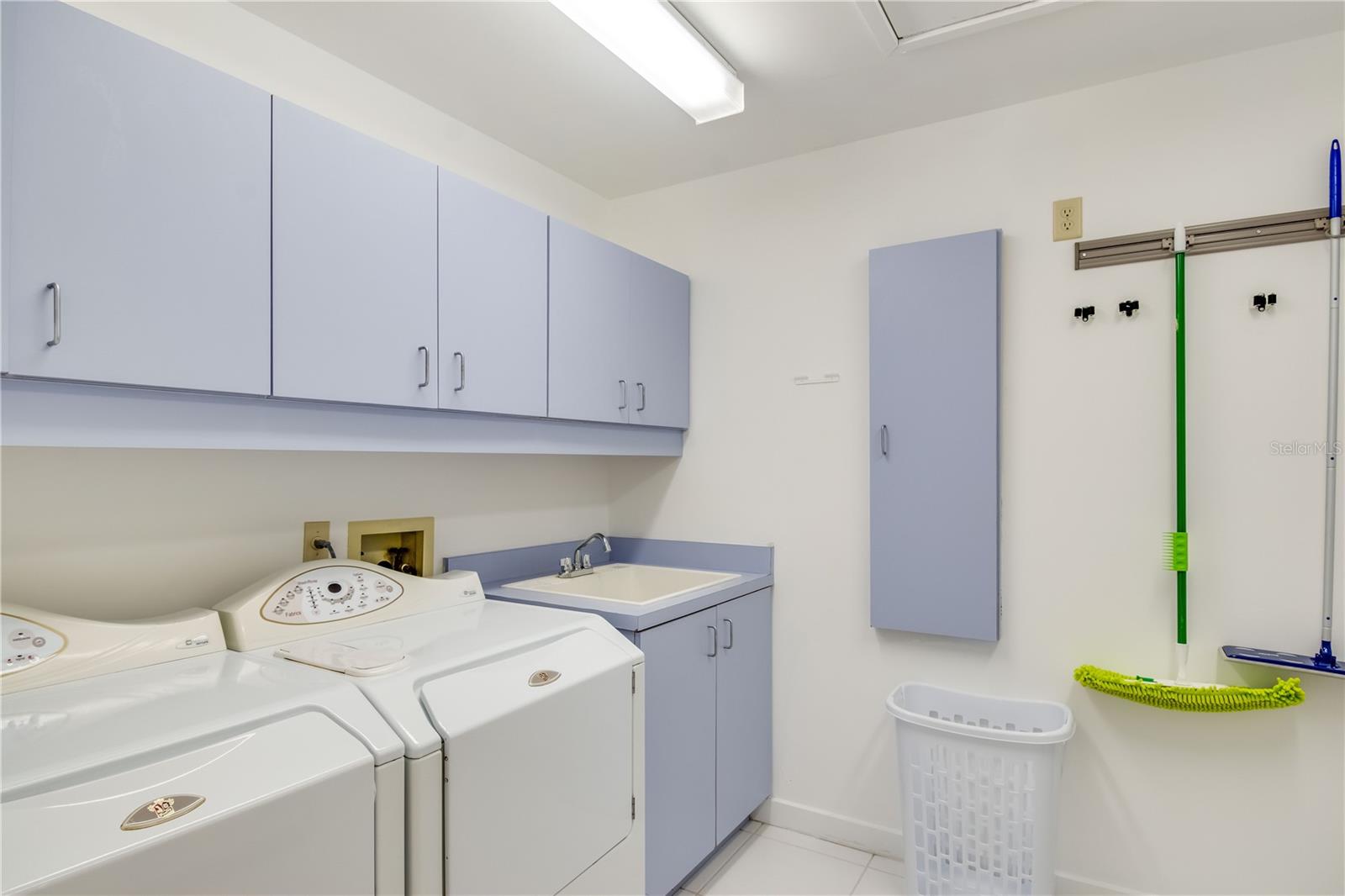 Image 18 of 47 For 5951 21st Avenue Road